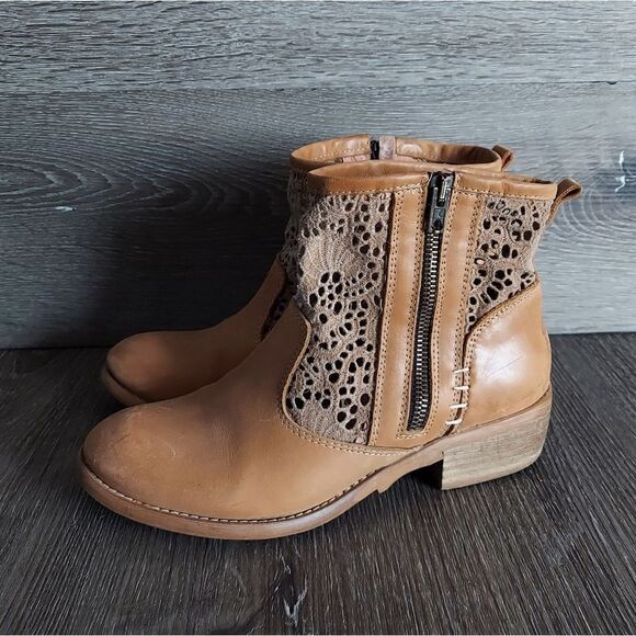 Musse & Cloud Women's Ainhoa Bootie - Tan - Size 7 - Picture 4 of 9